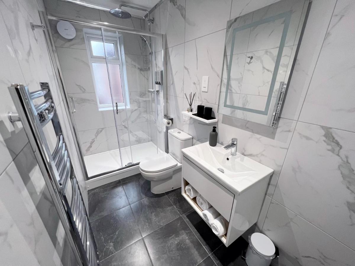 United Home B&B ซัลฟอร์ด ภายนอก รูปภาพ