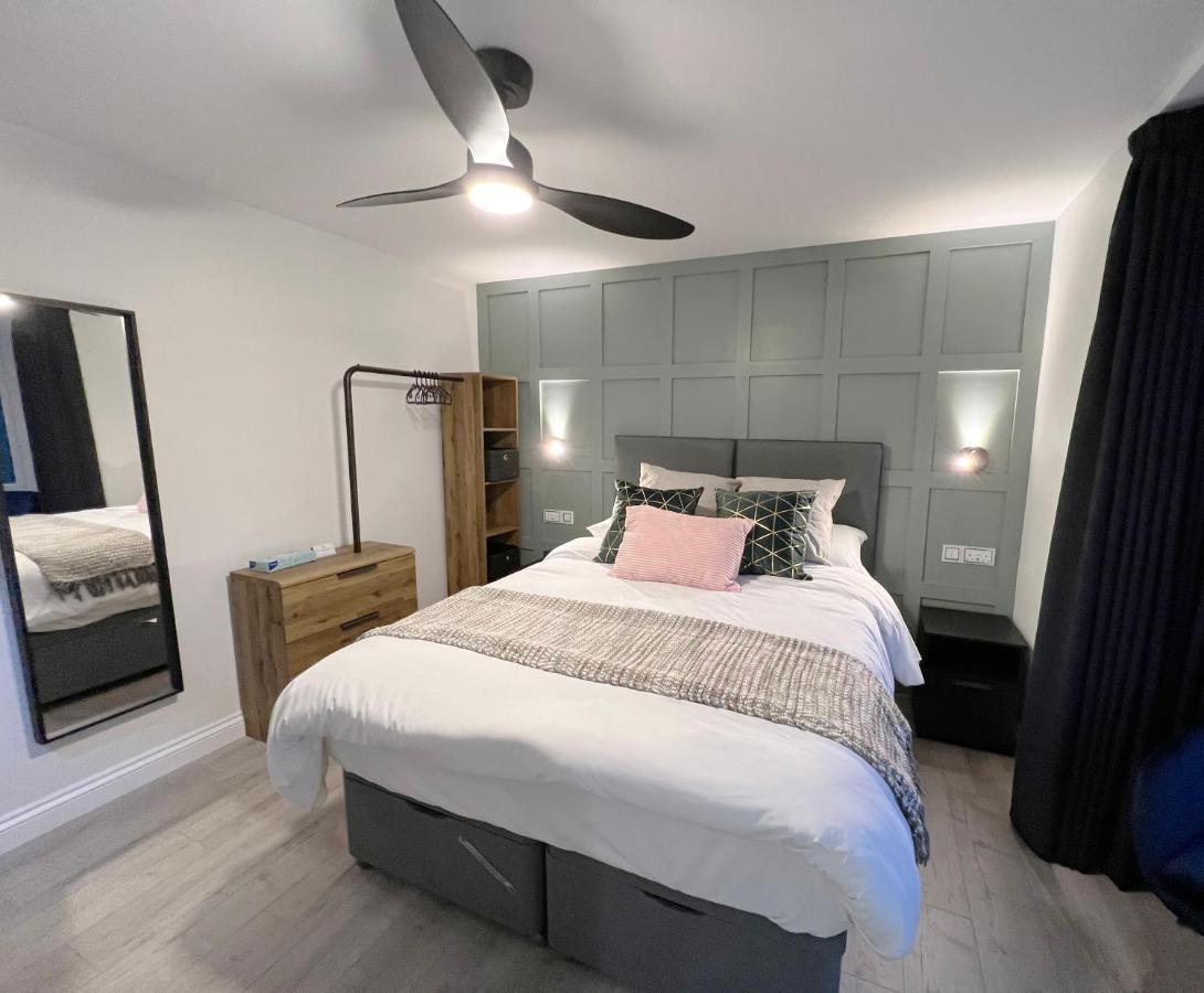 United Home B&B ซัลฟอร์ด ภายนอก รูปภาพ