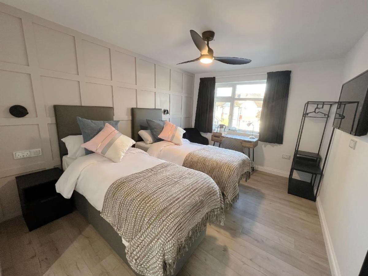 United Home B&B ซัลฟอร์ด ภายนอก รูปภาพ