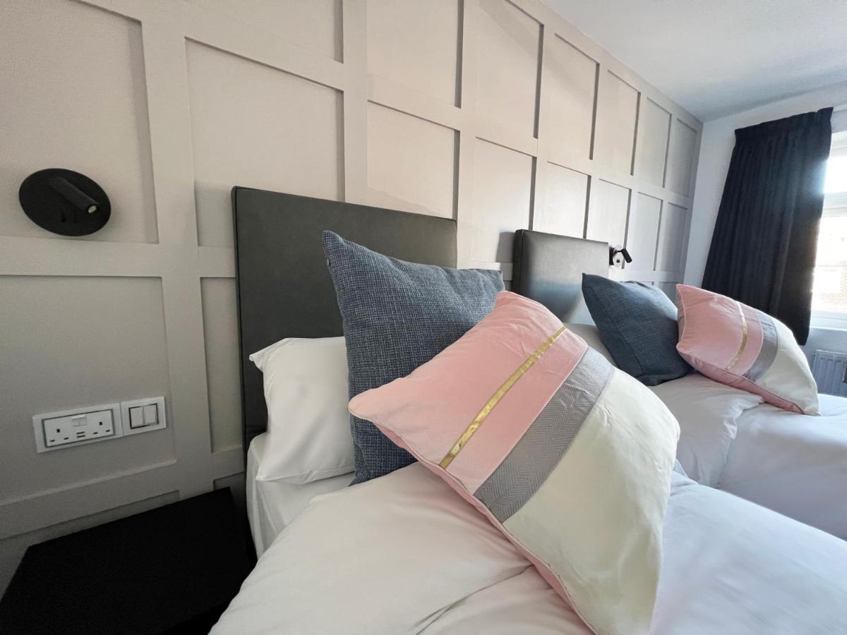 United Home B&B ซัลฟอร์ด ภายนอก รูปภาพ