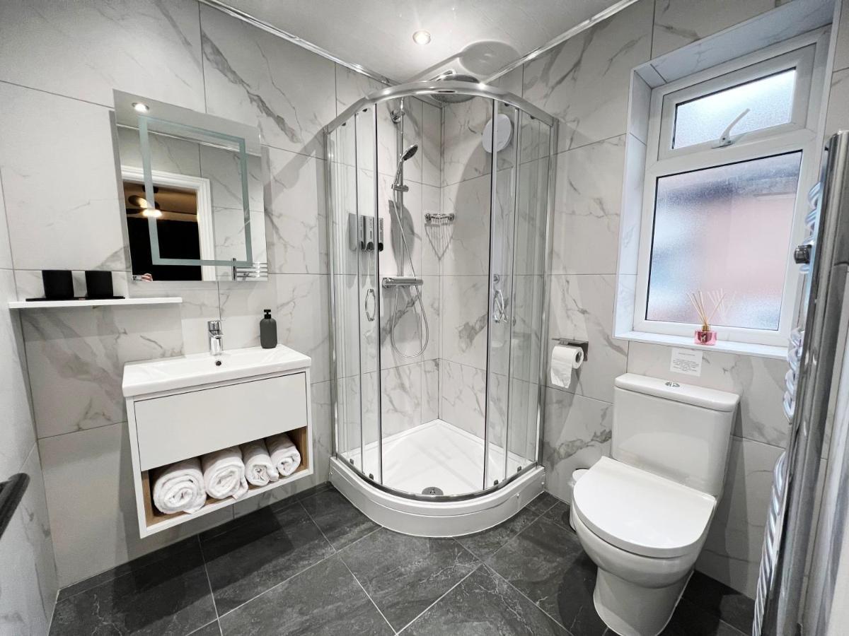 United Home B&B ซัลฟอร์ด ภายนอก รูปภาพ